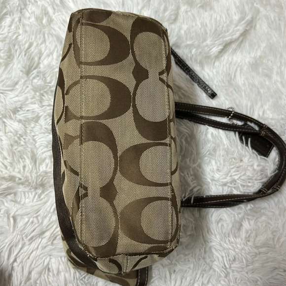 Coach Two Tone Signature Medium Size Tote - Satchel F15112 - Picture 8 of 12